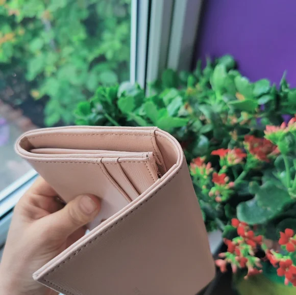 Ted Baker Leather Pale Pink Bow Matinee Purse New - Picture 10 of 13